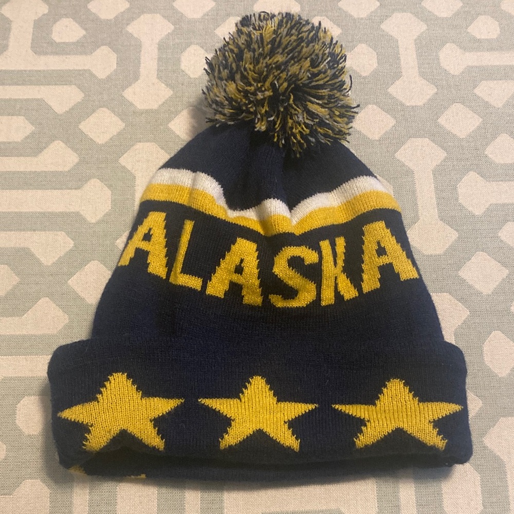 Alaska Adult Star Beanie with Pom Pom - Blue and Yellow
